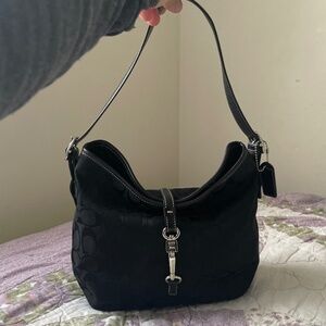 𝘊𝘰𝘢𝘤𝘩 𝘏𝘢𝘮𝘱𝘵𝘰𝘯𝘴 𝘚𝘩𝘰𝘶𝘭𝘥𝘦𝘳 𝘣𝘢𝘨🖤